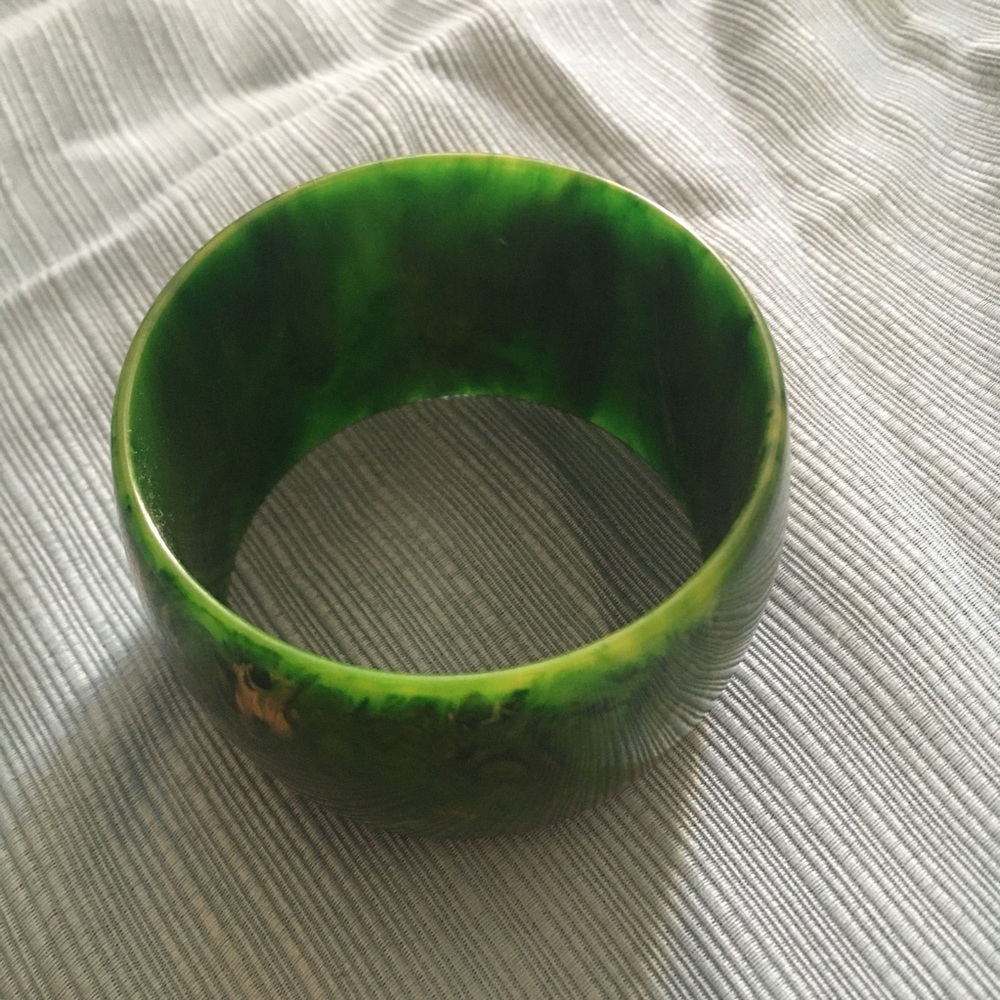 Multicolor bracelet.